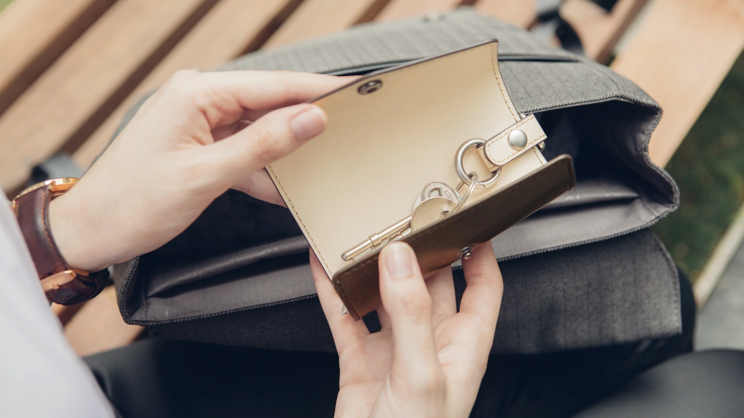 Folding Key Holder - Image 5
