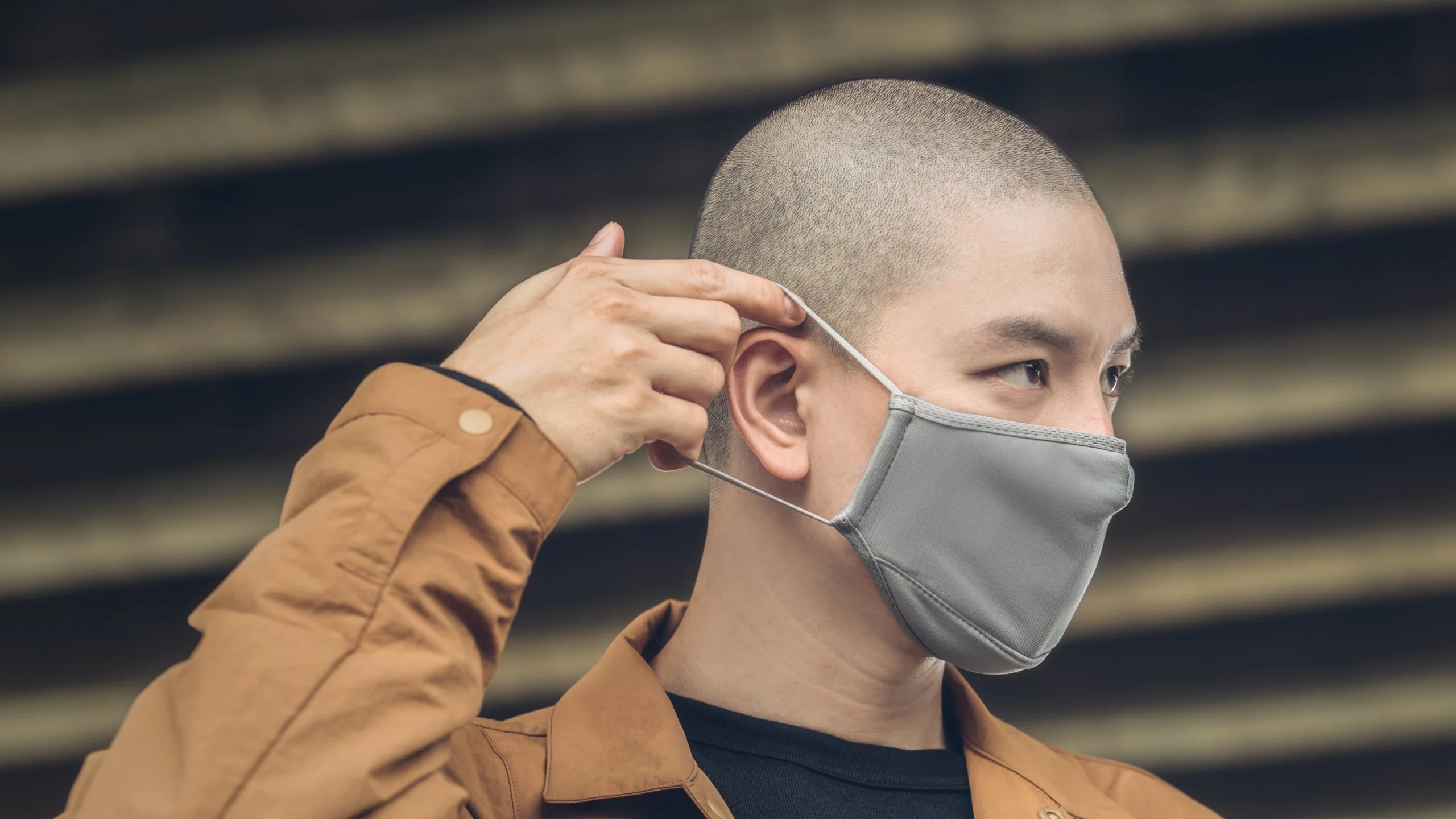 OmniGuard™ Mask with 3 replaceable Nanohedron™ filters - Image 30
