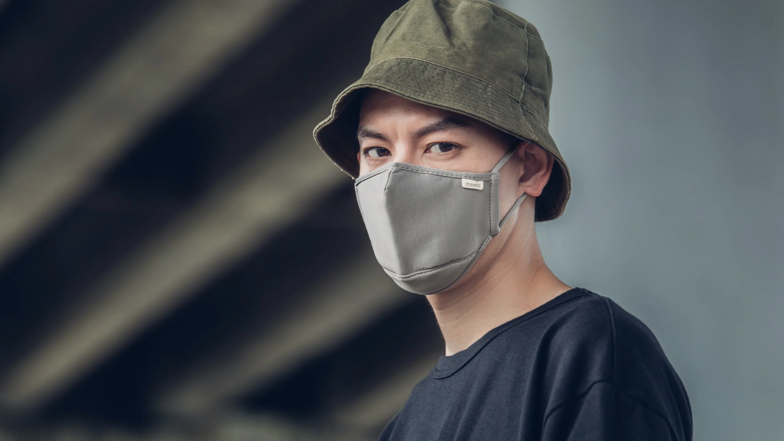 OmniGuard™ Mask with 3 replaceable Nanohedron™ filters - Image 36